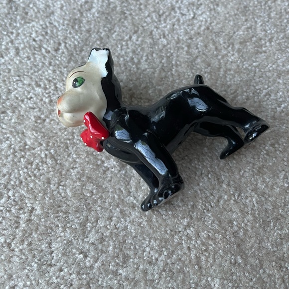 Vintage Ceramic Dog Figurine - Picture 2 of 6